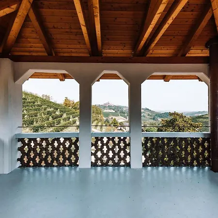 La Cascina // Valfaccenda 카날레