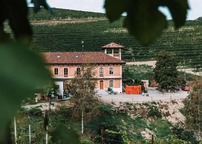 La Cascina // Valfaccenda Canale