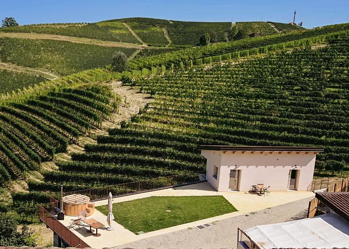 Alojamento de Acomodação e Pequeno-almoço La Cascina // Valfaccenda 3*